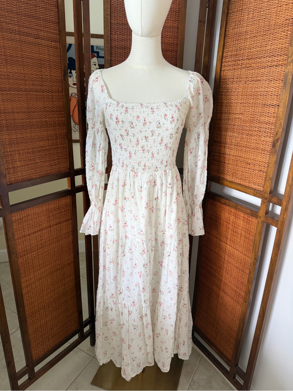 Lucy Paris White Floral Smocked Midi Dress with Puff Sleeves medium